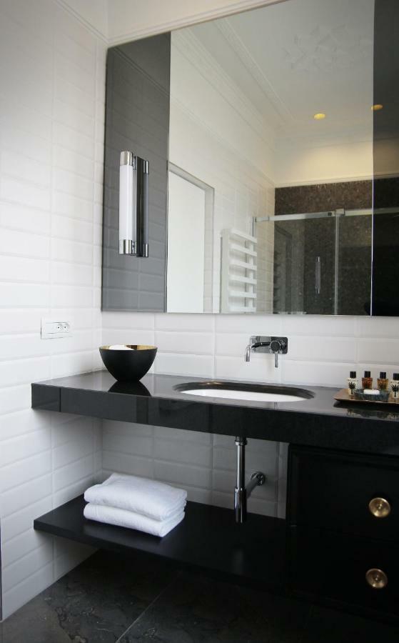 Suite Via Roma 119 ลาสเปเซีย ภายนอก รูปภาพ